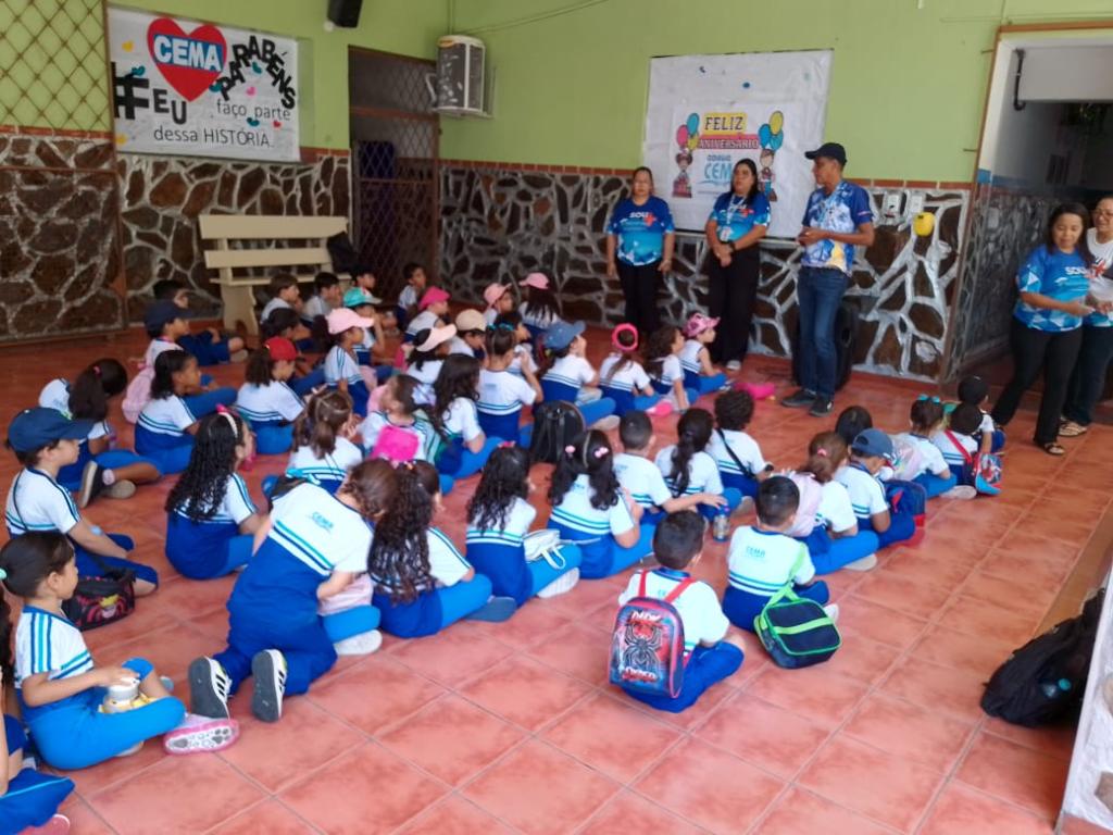 Aventura Educacional: Alunos do CEMA Explorando as Maravilhas da Cidade em City Tour