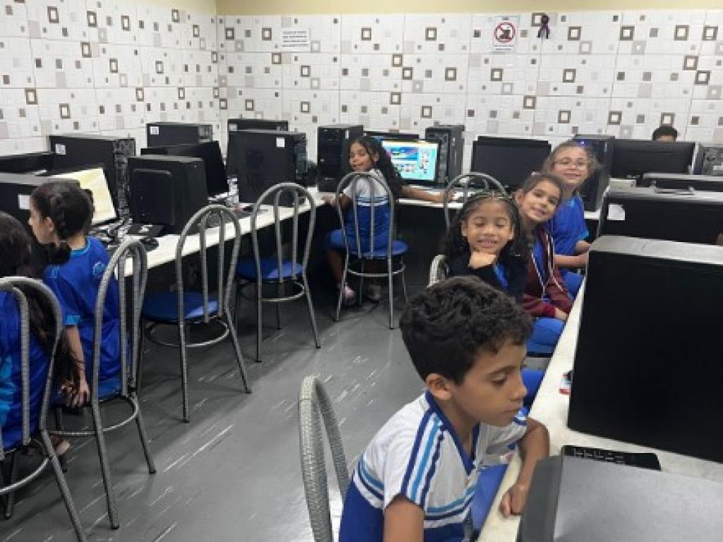 Aprender Brincando: Jogos Matemáticos Estimulam o Raciocínio no 3º Ano 