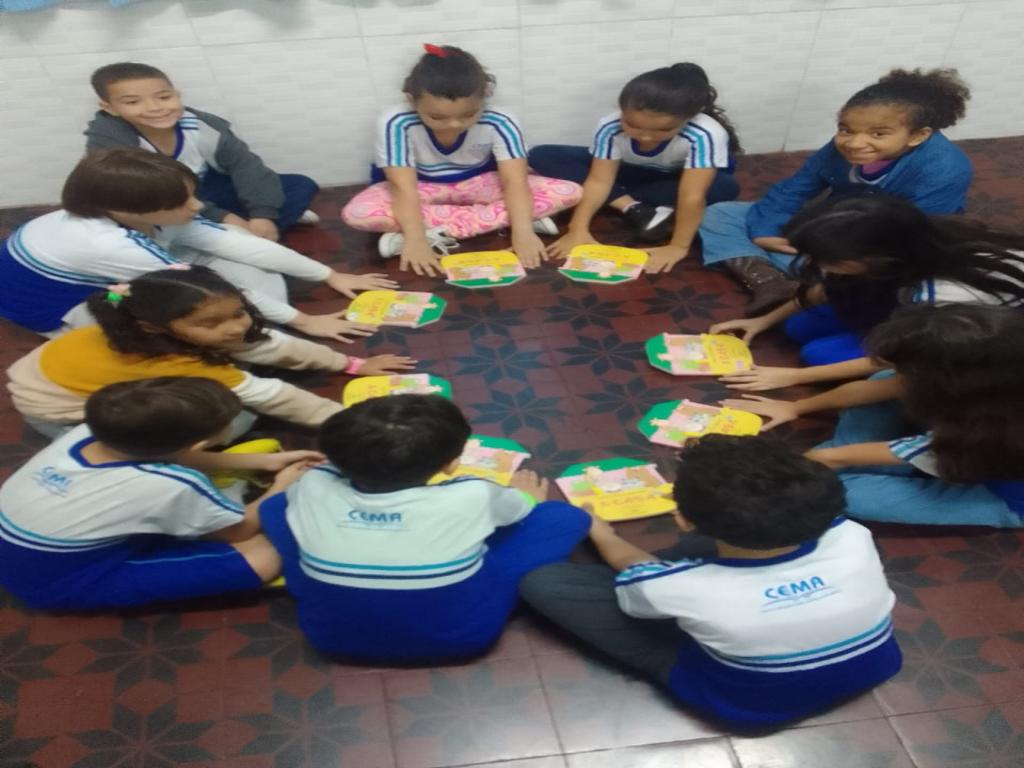 Turma do 3º Ano encanta com Jogral e Roda de Leitura do livro “A Casa” de Vinicius de Moraes