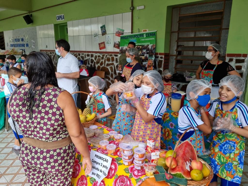1ª Feira do Empreendedor Colégio CEMA 3º, 4º e 5º do ensino fundamental