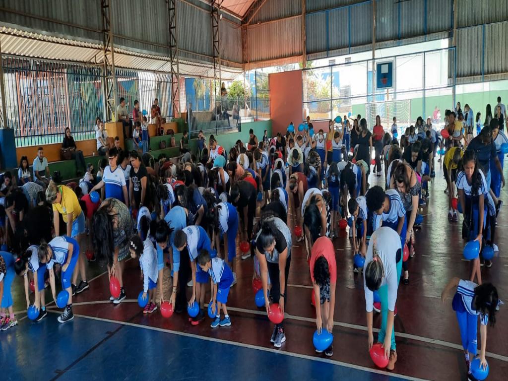 Homenagem especial do Colégio CEMA em comemoração aos dia das  Mães