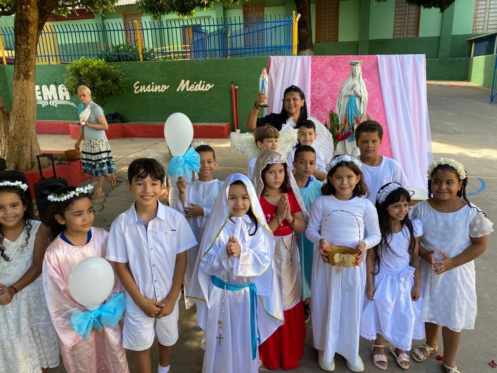 Coroação Nossa Senhora - 2° ano do ensino fundamental - Professora NORMA