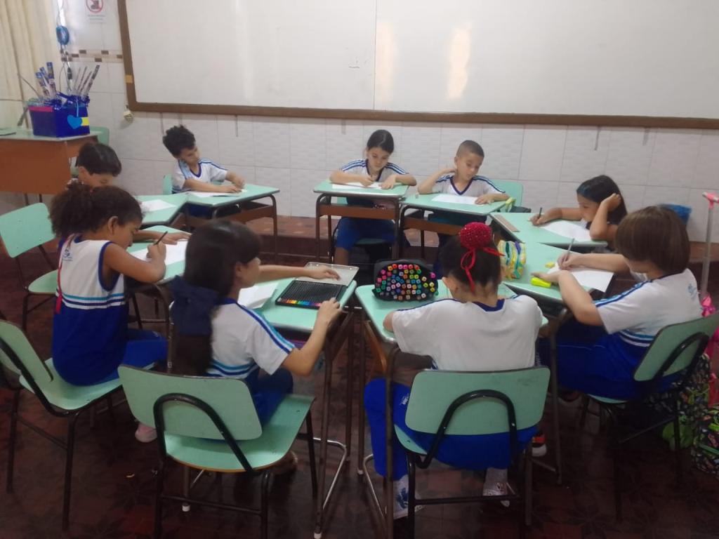 Retorno Especial: 3º Ano Celebra com Riso, Carinho e Amigo Alegria