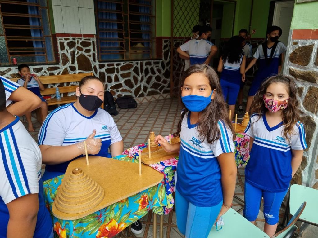 1ª FEIRA DO EMPREENDEDOR 8º ANO COLEGIO CEMA