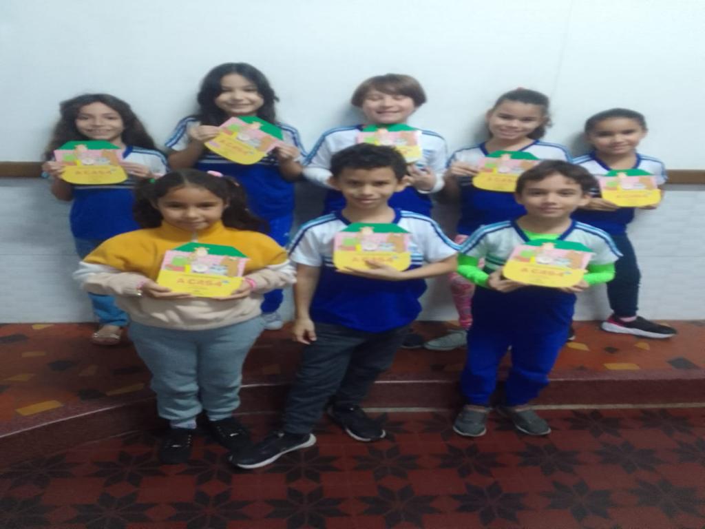 Alunos do 3º Ano do Colégio CEMA Encantam com o “Projeto Vinicius de Moraes”