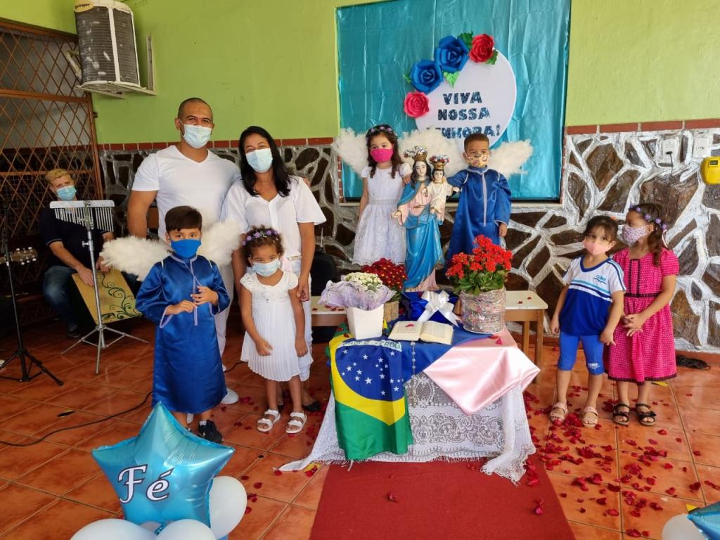 Coroação de Nossa Senhora, Linda homenagem da Educação Infantil.