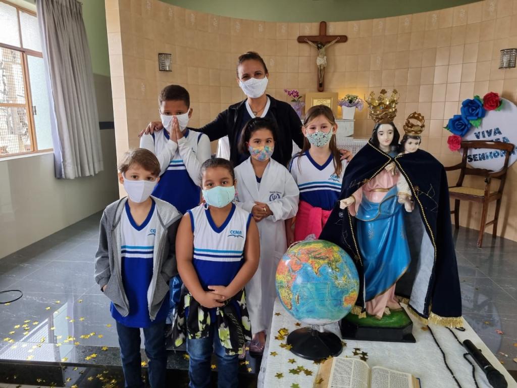 Homenagem coroação Nsa. Senhora,  1 e 2 ano Ensino Fundamental COLEGIO CEMA 2021