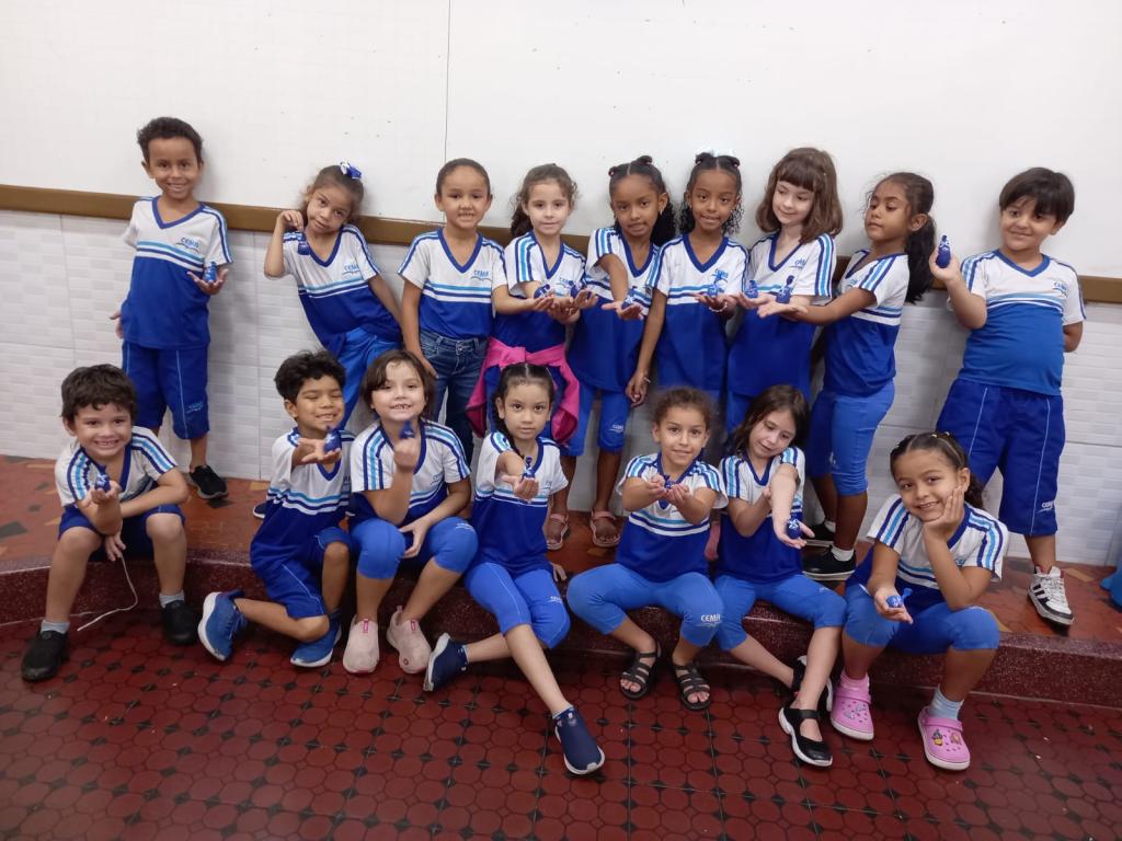 Gotas de Consciência: 3º Ano Reflete sobre a Essencial Importância da Água no Dia Mundial da Ág