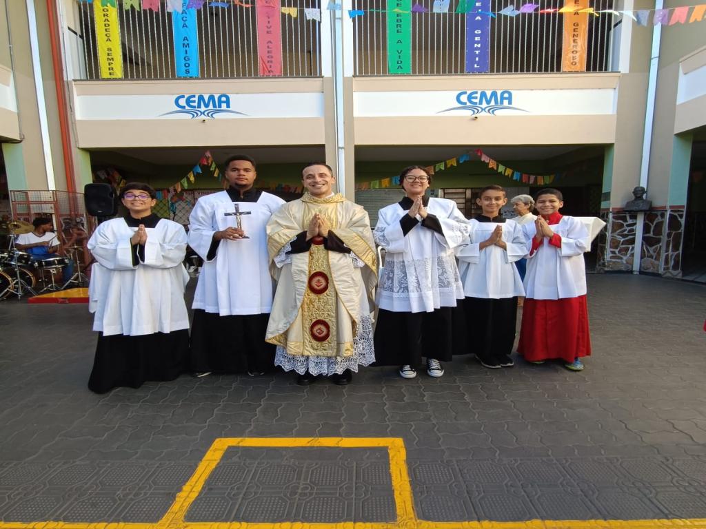 Missa com o Pe Tony Moreira Pregrino