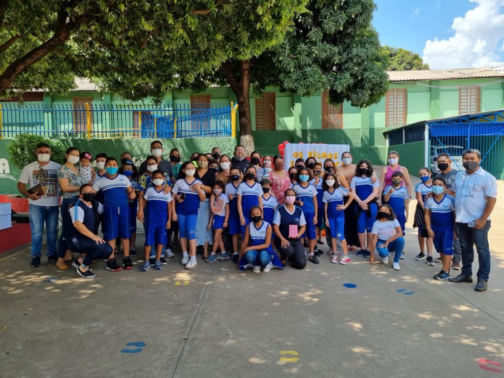 Homenagem do 4° e 5° ano a Bíblia 