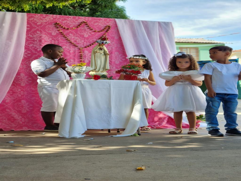 Coroação Nossa Senhora - 1° Ano ensino fundamental - Professora JANES