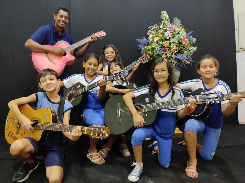 Alunos da Aula de Violão