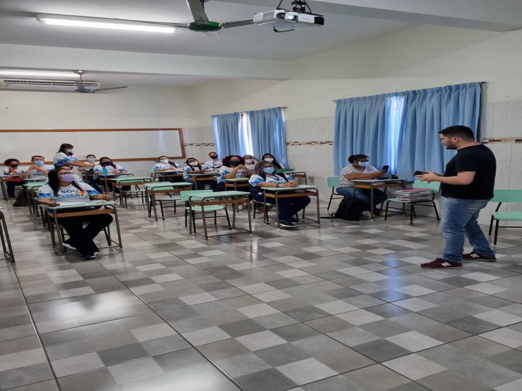 Palestra com o Fotógrafo Renan Cunha, como fotografa pelo celular...