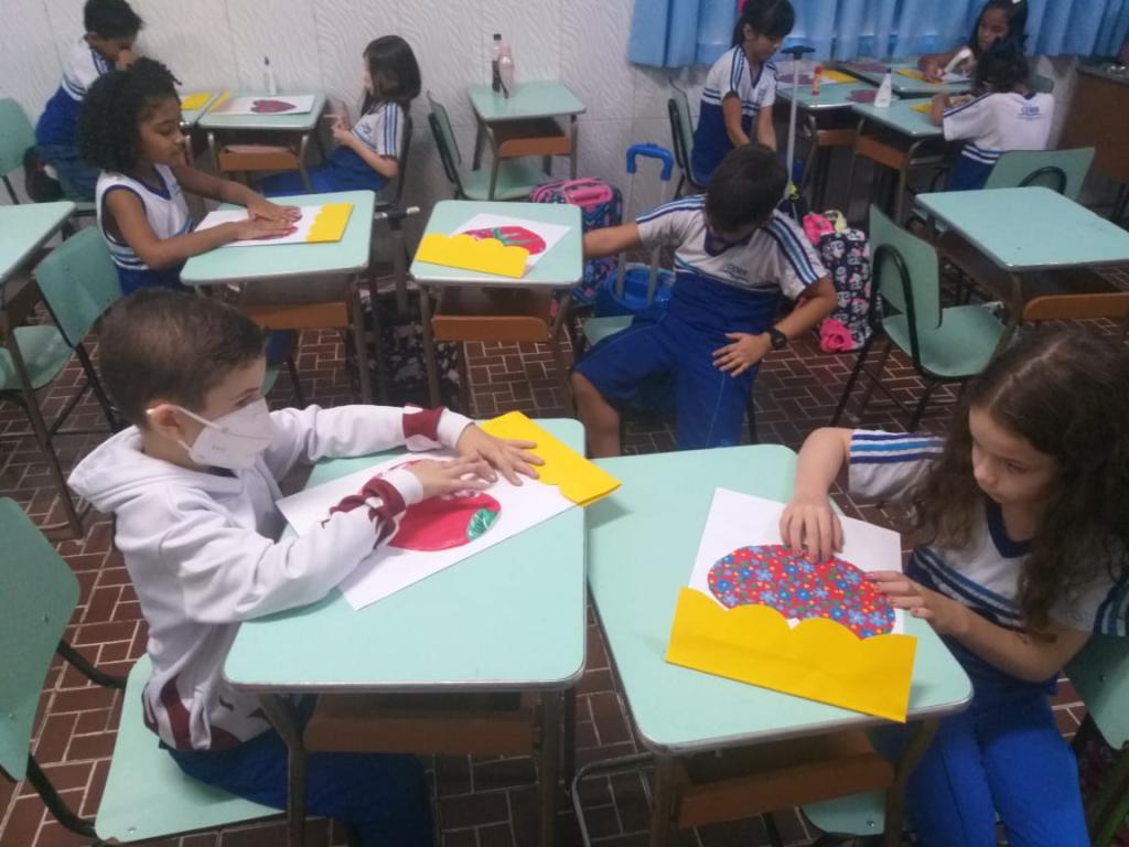 ARTE E MOVIMENTO 3°Ano - Professora  Li Arruda